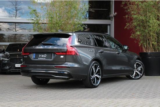 Volvo V60 T6 Recharge AWD 350pk Plus Dark | Harman/Kardon | Schuifdak | Camera | Memory Seats | 19" Velgen