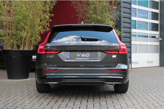 Volvo V60 T6 Recharge AWD 350pk Plus Dark | Harman/Kardon | Schuifdak | Camera | Memory Seats | 19" Velgen