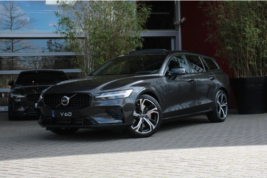 Volvo V60 T6 Recharge AWD 350pk Plus Dark | Harman/Kardon | Schuifdak | Camera | Memory Seats | 19" Velgen