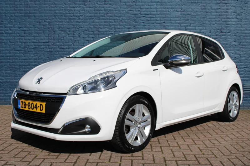 Peugeot 208 5drs 1.2 PureTech Signature