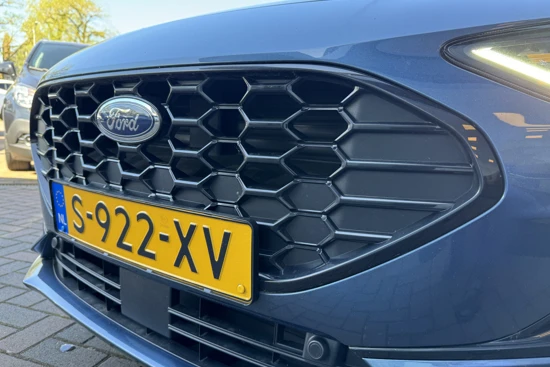 Ford Focus Wagon 1.0EB HYBRID ST-LINE | ORIGINEEL NL! |STOELVERWARMING | GROOT SCHERM | CAMERA | FULL LED | APPLE CARPLAY | VERWAMBAAR VOOR