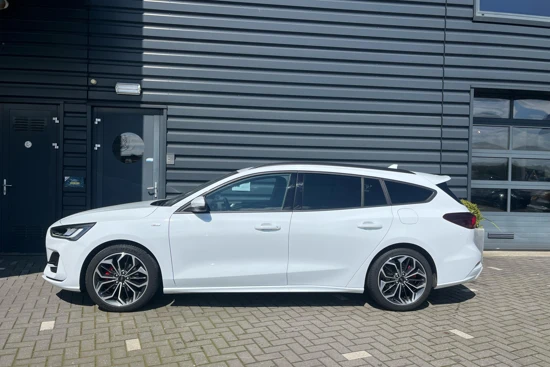 Ford Focus MCA ST-Line X 1.0 EcoBoost Hybrid 6-bak Wagon 92 kW / 125 pk