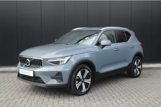 Volvo XC40 T4 Recharge Core Bright | 19'' | Camera | Stoel / stuurverwarming