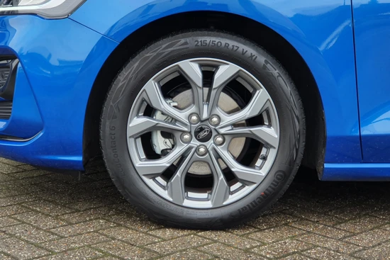 Ford Focus Wagon ST-Line 1.0 EcoBoost Hybrid | Groot Scherm! | Cruise Control | Parkeersensoren