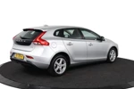 Volvo V40 T2 Kinetic | Climate Control | High Performance Audio | Cruise Control | Parkeersensoren achterzijde |