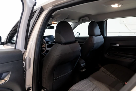 Jeep Avenger Longitude Business Pack 54kWh | Navigatie | Verwarmde Stoelen | Parkeersensoren |