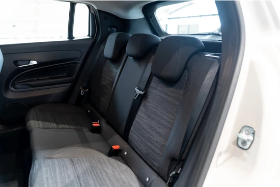 Jeep Avenger Longitude Business Pack 54kWh | Navigatie | Verwarmde Stoelen | Parkeersensoren |