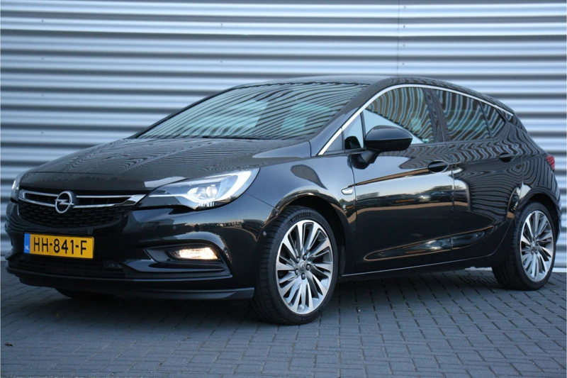 Opel Astra 1.4 TURBO 150PK INNOVATION+ / NAVI / LEDER / CLIMA / AGR / PDC / 18" BI-COLOR / CAMERA / KEYLESS / LED-MATRIX / WINTERPAKKET / F