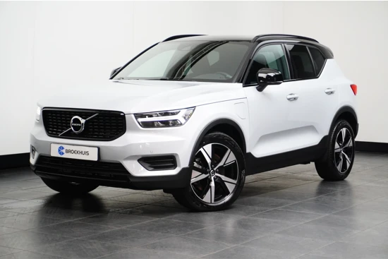 Volvo XC40 T4 Recharge R-Design | Park Assist Pack | Alcantara | Getint glas | Verwarmbare voorruit | Draadloos laden |