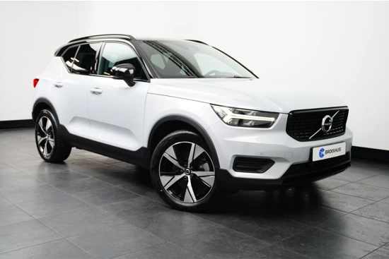 Volvo XC40 T4 Recharge R-Design | Park Assist Pack | Alcantara | Getint glas | Verwarmbare voorruit | Draadloos laden |