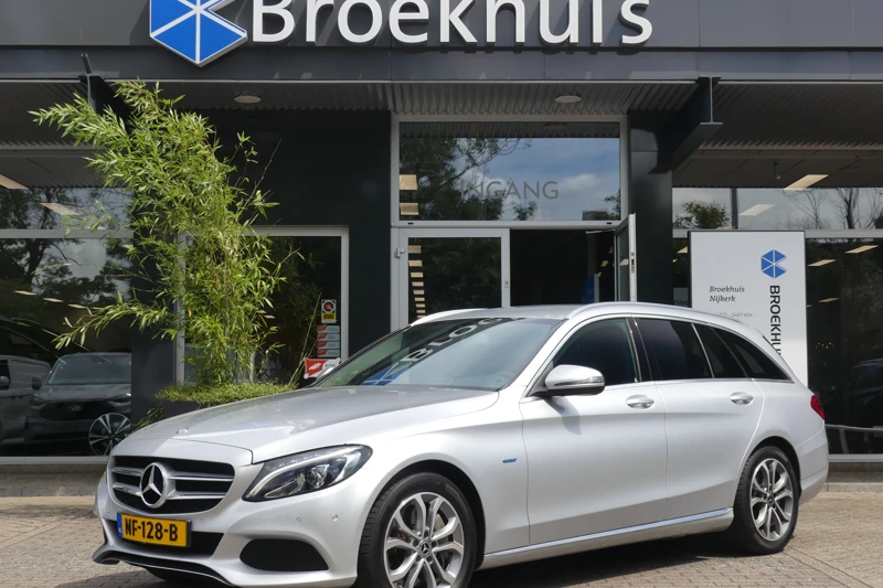 Mercedes-Benz C-Klasse C350E 279PK Avantgarde Automaat | NAVI | STOELVERWARMING | CAMERA | LED-KOPLAMPEN |