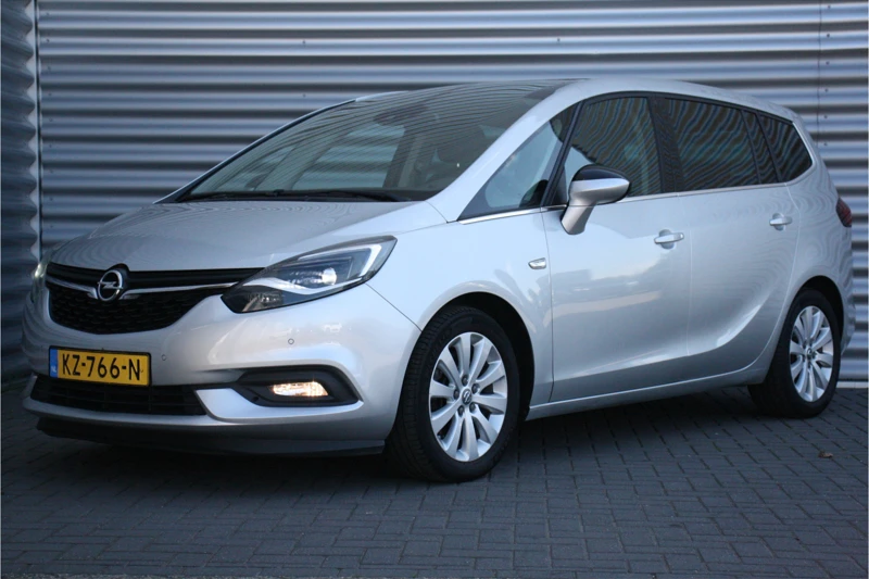 Opel Zafira TOURER 1.6 TURBO 200PK INNOVATION+ / NAVI / CLIMA / FULL-LED / PDC / 17" LMV / CAMERA / PANO. DAK / AFN. TREKHAAK / 1650KG TREKG