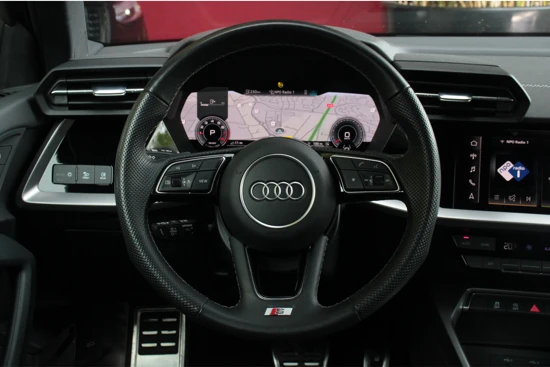 Audi A3 Sportback 30 TFSI S edition | Virtual Cockpit | Adaptieve Cruise Control | 18 inch | Apple CarPlay/Android Auto | Full-LED | Pad