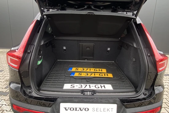 Volvo XC40 T4 Recharge Plus Bright | Leder | Trekhaak | Elektrische Voorstoelen | BLIS | DAB | Adaptive Cruise