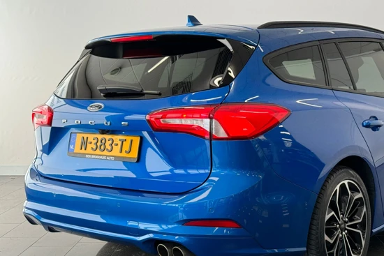 Ford Focus Wagon 1.0 EcoBoost ST Line Business | Winter Pack | 18" wielen | Privacy glass |