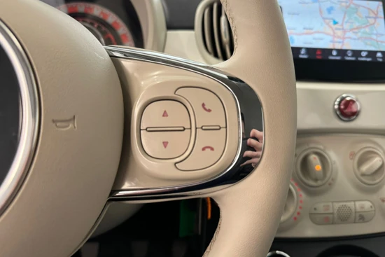 Fiat 500 1.0 Hybrid Lounge | Carplay | DAB | Airco | Navigatie | PDC achter | Cruise control |