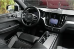 Volvo XC60 2.0 Recharge T8 AWD R-Design| Trekhaak| Luchtvering| Adaptive cruise| B&W Audio| Standverwarming