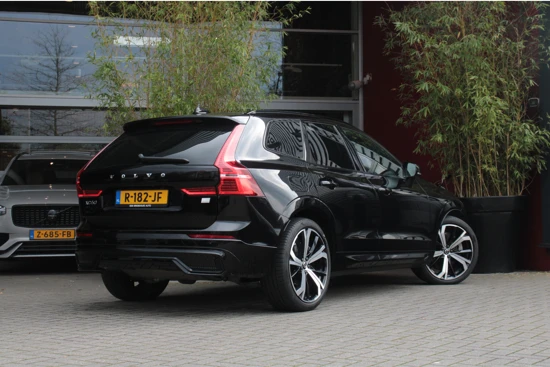 Volvo XC60 2.0 Recharge T8 AWD R-Design| Trekhaak| Luchtvering| Adaptive cruise| B&W Audio| Standverwarming