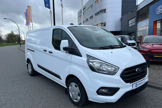 Ford Transit Custom 320 2.0 TDCI L2H1 Trend 130PK | Navigatie | Trekhaak | Betimmering