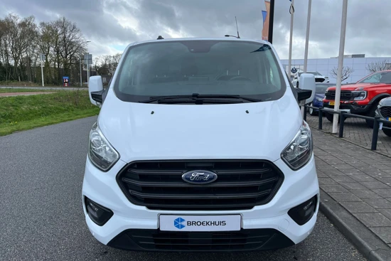 Ford Transit Custom 320 2.0 TDCI L2H1 Trend 130PK | Navigatie | Trekhaak | Betimmering