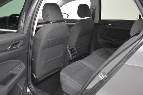 Volkswagen Golf 1.4 eHybrid Style 204pk | Adaptief cruise control | Navigatie | Led koplampen | Elektrische bestuurdersstoel met geheugen | Park