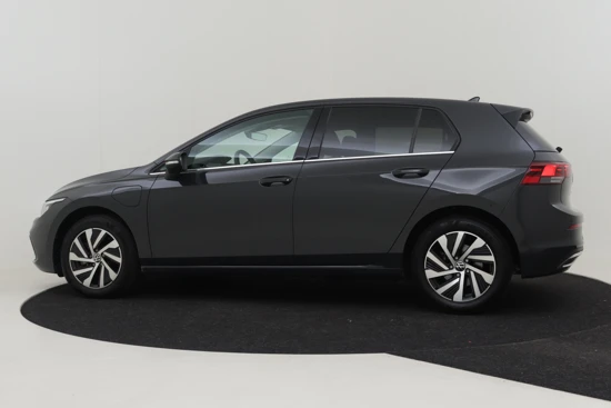 Volkswagen Golf 1.4 eHybrid Style 204pk | Adaptief cruise control | Navigatie | Led koplampen | Elektrische bestuurdersstoel met geheugen | Park