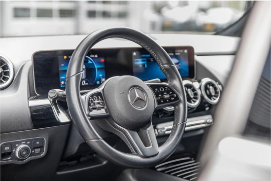 Mercedes-Benz B-Klasse 180 Advantage | Trekhaak | LED | Camera |