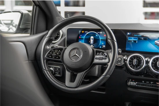 Mercedes-Benz B-Klasse 180 Advantage | Trekhaak | LED | Camera |