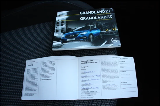 Opel Grandland X 1.2 TURBO 130PK ONLINE EDITION / NAVI / CLIMA / LED / PDC / 17" LMV / TREKHAAK / BLUETOOTH / CRUISECONTROL / NIEUWSTAAT !!