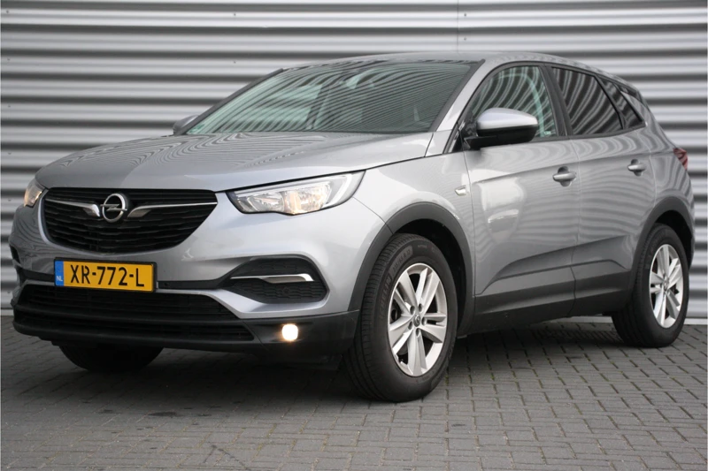 Opel Grandland X 1.2 TURBO 130PK ONLINE EDITION / NAVI / CLIMA / LED / PDC / 17" LMV / TREKHAAK / BLUETOOTH / CRUISEC