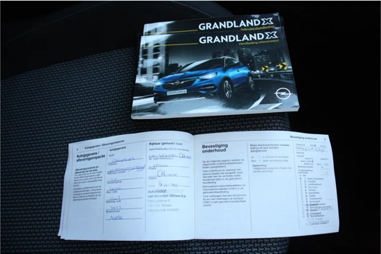 Opel Grandland X 1.2 TURBO 130PK ONLINE EDITION / NAVI / CLIMA / LED / PDC / 17" LMV / TREKHAAK / BLUETOOTH / CRUISECONTROL / NIEUWSTAAT !!