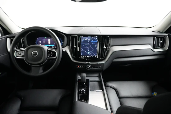 Volvo XC60 Recharge T6 AWD Plus Dark Long Range | Lightning Pack | 21" wielen | Getint glas | Parkeerverwarming | Trekhaak |