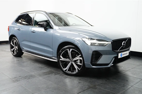 Volvo XC60 Recharge T6 AWD Plus Dark Long Range | Lightning Pack | 21" wielen | Getint glas | Parkeerverwarming | Trekhaak |