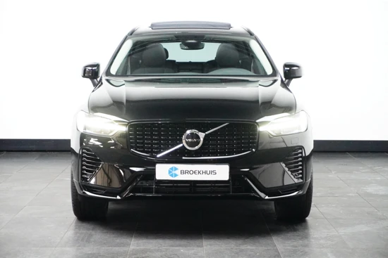 Volvo XC60 Recharge T6 AWD Plus Dark Long Range | Lightning Pack | Getint glas | 21" wielen | Trekhaak | Parkeerverwarming |