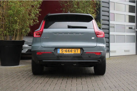 Volvo XC40 Recharge Plus 70 kWh| Camera| Extra getint glas| Warmtepomp| Stoel-stuurverwarming