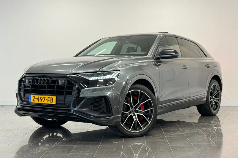 Audi Q8 60 TFSI e quattro Pro Line S Competition | Panoramadak | Valcona leder | Elekt. Stoelen | Stoelverwarming | Trekhaak | 22" wiele