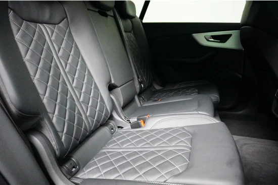 Audi Q8 60 TFSI e quattro Pro Line S Competition | Panoramadak | Valcona leder | Elekt. Stoelen | Stoelverwarming | Trekhaak | 22" wiele