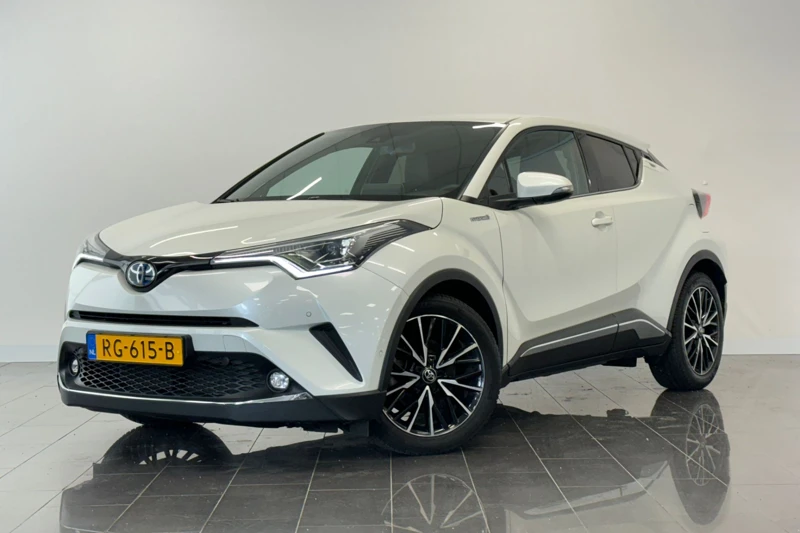 Toyota C-HR 1.8 Hybrid Premium | JBL audio | Dodehoekdetectie | Verwarmd stuurwiel | LED lichten |