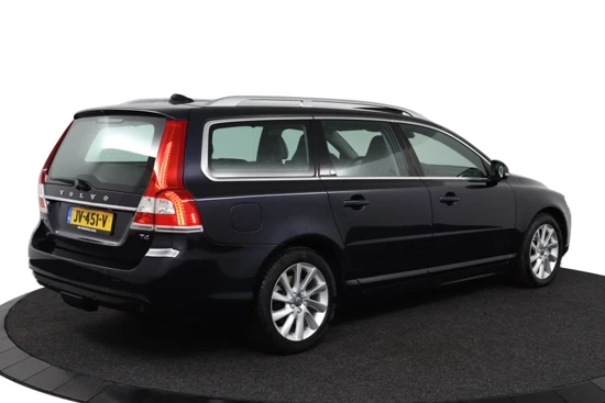 Volvo V70 T4 Aut Inscription Edition | Stoelventilatie en verwarming | Panoramisch schuif-/kanteldak | Elektrisch verstelbare voorstoel in