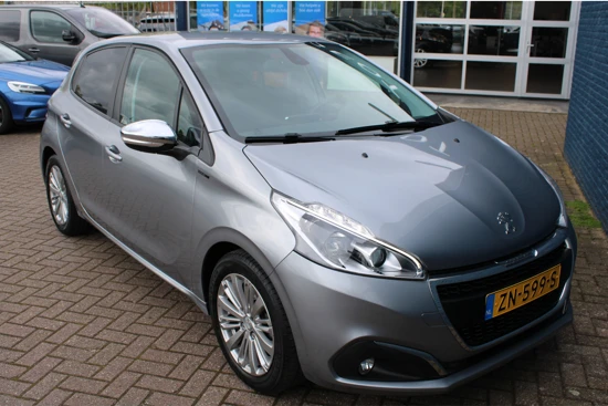 Peugeot 208 5drs 1.2 PureTech Signature