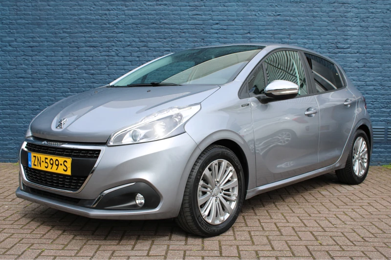 Peugeot 208 5drs 1.2 PureTech Signature