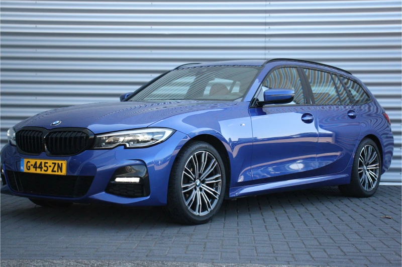 BMW 3 Serie TOURING 320i 184PK HIGH EXECUTIVE M-SPORT AUTOMAAT / NAVI / LEDER / CLIMA / PDC / 18" LMV / KEYLESS / FULL-LED / WINTERPAKKET /