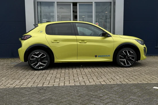 Peugeot e-208 EV GT 51 kWh | Navigatie | Camera voor/achter | Carplay | Warmetepomp | Keyless