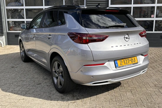 Opel Grandland 1.6 Turbo Hybrid 4x4 Ultimate