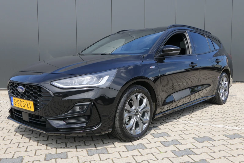Ford Focus Wagon 1.0 EcoBoost Hybrid ST Line | Winterpack | Camera | Groot Navigatie | Climate Control | Cruise Control