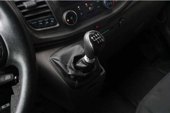 Ford Transit 300 2.0TDCI 130pk L2H1 Trend | Navigatie | Trekhaak | Camera | Laadruimte inrichting!