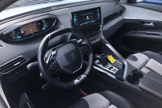 Peugeot 3008 1.6 HYbrid 225pk GT Automaat