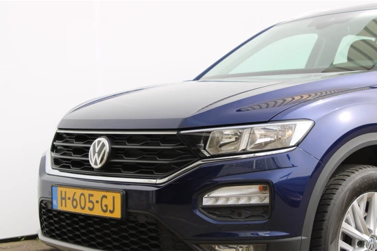 Volkswagen T-Roc 1.5 TSI 150PK DSG Aut. Style Business | Elektrische Achterklep | Trekhaak | 100% Dealeronderhouden | 16'' LMV | Camera | Navigat