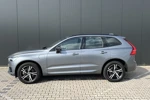 Volvo XC60 Recharge T8 AWD R-Design | 360 Camera | Panoramadak | BLIS | Trekhaak | Elektrische Stoel | Stoelverwarming