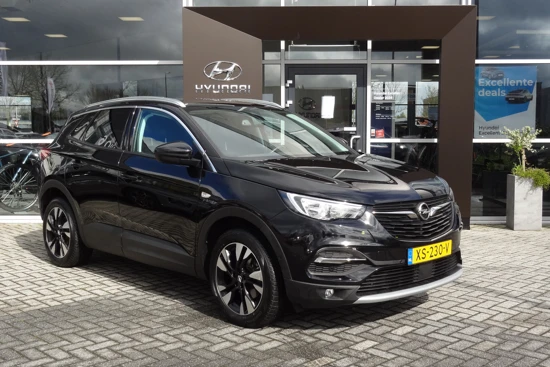 Opel Grandland X 1.2 Turbo Innovation | AUTOMAAT | STOEL- & STUURVERWARMING | CAMERA | TREKHAAK | DODEHOEK SENSOREN | ELEKTRISCHE ACHTERKLEP | AG